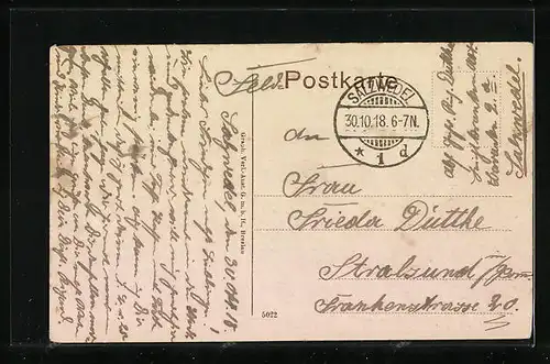 AK Salzwedel, Strassenpartie mit Rathausturm und Hotel