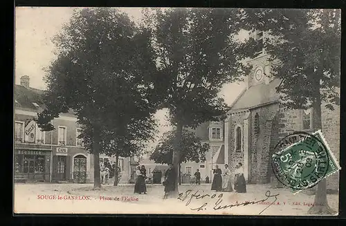 AK Sougé-le-Ganelon, Place de l`Eglise