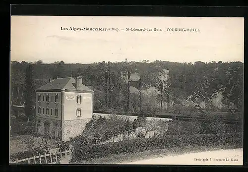 AK St-Léonard-des-Bois, Touring-Hotel