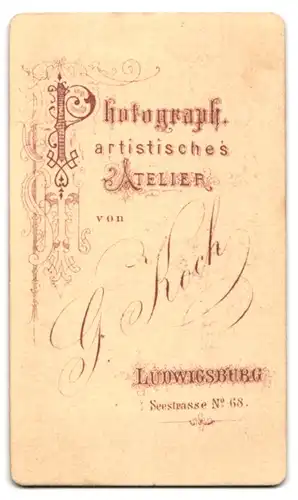 Fotografie G. Koch, Ludwigsburg, Seestrasse Nr. 68, Hübsche junge Dame mit gebundenem Haar und Kleid mit Schleife