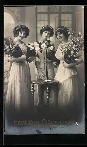 Foto-AK Photochemie Berlin Nr. 10358: Drei junge Damen mit Blumen, Namenstagsgruss