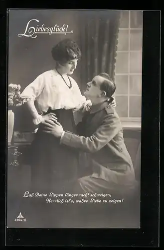 Foto-AK Photochemie Berlin Nr. 4164-5: Soldat kniet vor seiner Liebsten