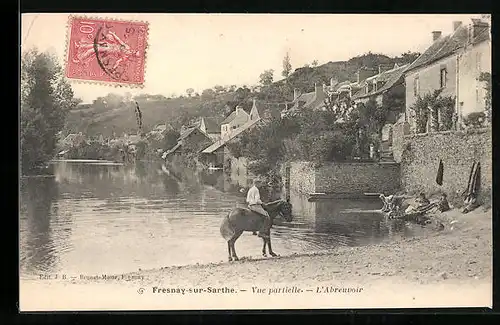 AK Fresnay-sur-Sarthe, Vue partielle, L`Abreuvoir