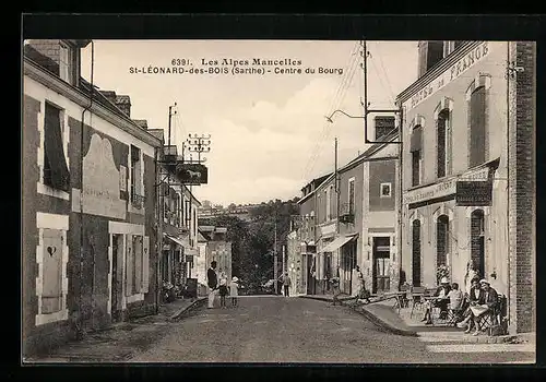 AK Saint-Léonard-des-Bois, Centre du Bourg