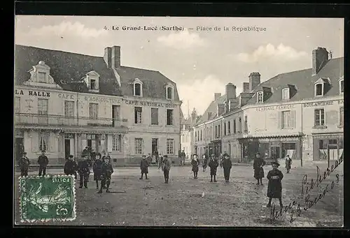 AK Le Grand-Lucé, Place de la Republique