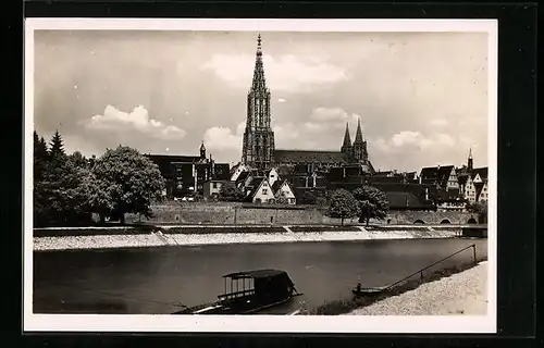 AK Ulm a. D., Flusspartie mit Kirche
