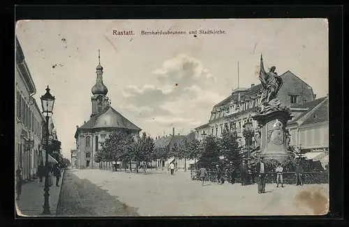 AK Rastatt, Bernhardusbrunnen und Stadtkirche