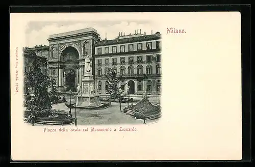 AK Milano, Piazza della Scala col Monumento a Leonardo