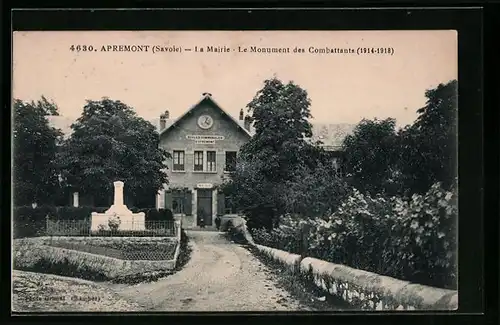 AK Apremont, La Mairie-Le Monument des Combattants (1914-1918)