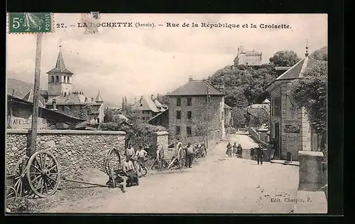 AK La Rochette, Rue de la Rèpublique et la Croisette