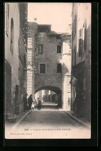 AK St-Jean-de-Maurienne, Intèrieur