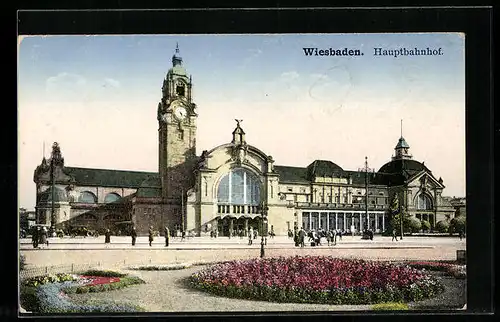 AK Wiesbaden, Blick von den Anlagen zum Hauptbahnhof