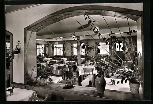 AK Lützenhardt bei Freudenstadt /Schwarzwald, Gastraum in Hotel-Pension Hirsch