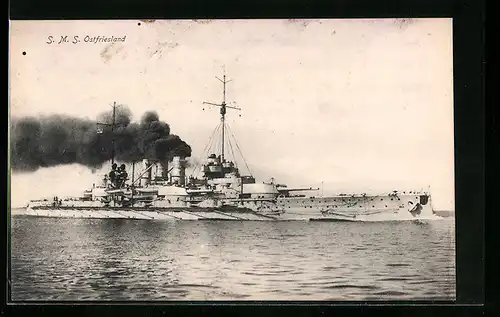 AK S.M.S. Ostfriesland, das Kriegsschiff in voller Fahrt