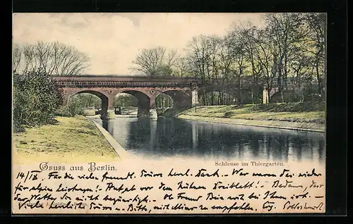 AK Berlin-Thiergarten, am Ufer neben der Schleuse