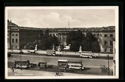 AK Berlin, Autobusse vor der Universität