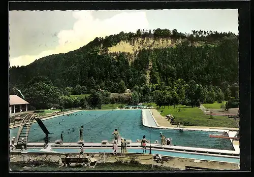 AK Oberndorf am Neckar, Besucher im Freibad