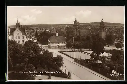 AK Freudenstadt im Schwarzw., Marktplatz aus der Vogelschau