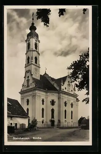 AK Steinhausen / Württ., vor der Kirche