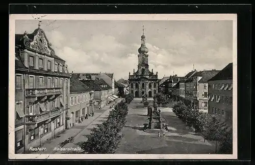 AK Rastatt, Kaiserstrasse mit Kirche aus der Vogelschau