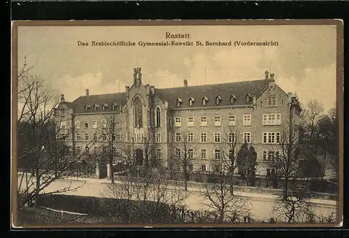 AK Rastatt, Erzbischöfliches Gymnasial-Konvikt St. Bernhard, Vorderansicht mit Strasse