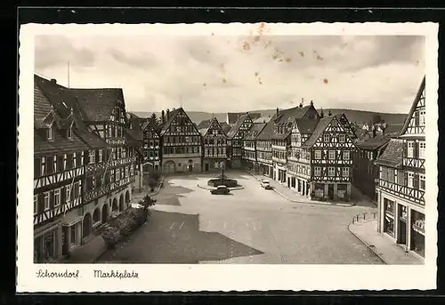 AK Schorndorf, Marktplatz mit Brunnen aus der Vogelschau