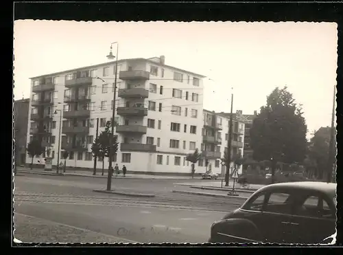 Foto-AK Berlin-Charlottenburg, Otto-Suhr-Allee mit Auto