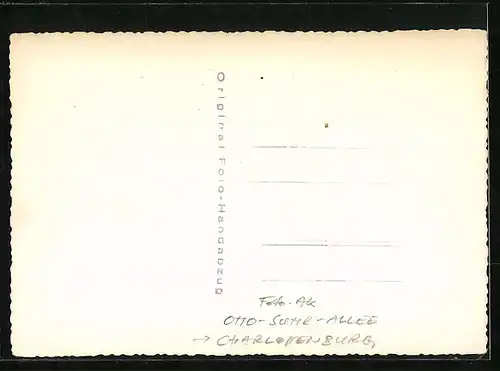 Foto-AK Berlin-Charlottenburg, Otto-Suhr-Allee mit Auto