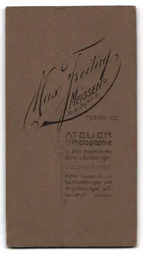 Fotografie Max Freitag, Meissen, Rote Stufen 3, Soldat in Feldgrau mit Portepee und Bajonett