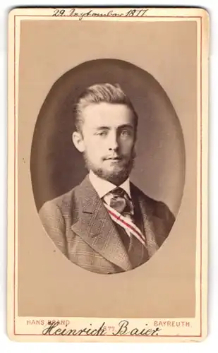 Fotografie Hans Brand, Bayreuth, Rennweg 249, Student Heinrich Baier mit Couleur, 1877