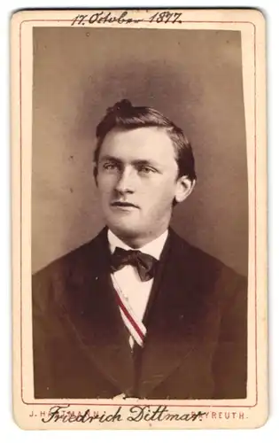 Fotografie Hans Brand, Bayreuth, Rennweg 249, Student Friedrich Dittmar, mit Couleur, 1877