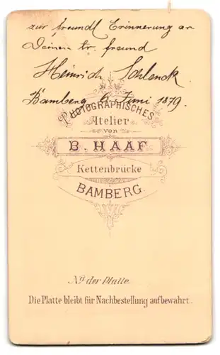 Fotografie Hans Brand, Bayreuth, Rennweg 249, Student Heinrich Schlenck im Anzug mit Fliege, 1879
