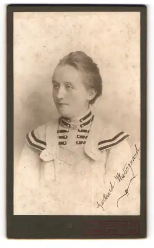 Fotografie J. A. Bödewadt, Tondern, junge dänische Dame Gertrud Wistergaard