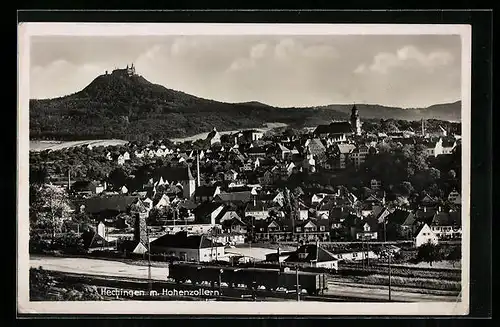 AK Hechingen, Generalansicht mit Blick zum Hohenzollern