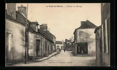 AK Le Breil-sur-Mérize, Centre du Bourg