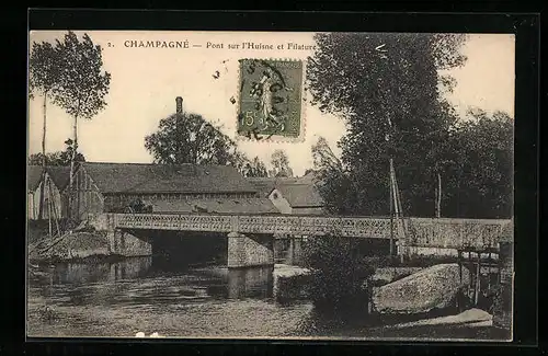 AK Champagné, Pont sur l`Huisne et Filature