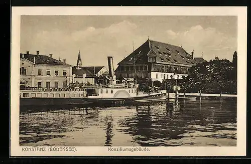 AK Konstanz /Bodensee, Konziliumsgebäude mit Dampfer
