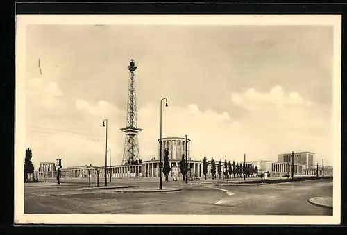 AK Berlin-Charlottenburg, Messehallen am Funkturm