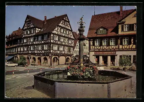 AK Schorndorf /Württ., Marktbrunnen mit Gaupp Apotheke