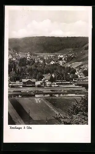 AK Herrlingen bei Ulm, Ortsansicht mit Bahnhof aus der Vogelschau