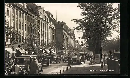 AK Berlin, Strasse Unter den Linden mit Geschäften