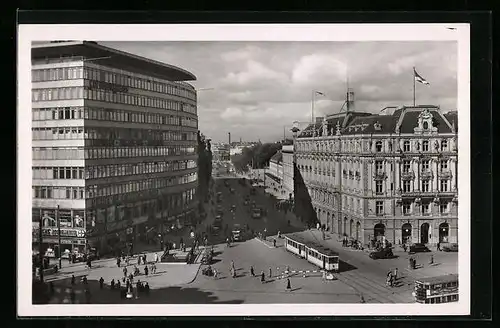 AK Berlin, Potsdamer Platz und Hermann-Göring-Strasse mit Mitteleuropäischem Reisebüro und Strassenbahn