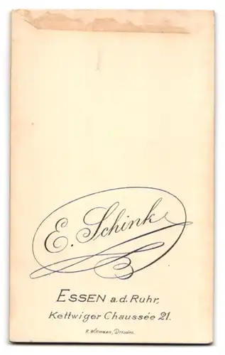 Fotografie E. Schink, Essen a. d. Ruhr, Kettwiger Chaussée 21, Charmanter Herr mit Brille und Schnauzbart