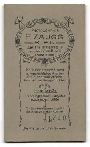 Fotografie F. Zaugg, Biel, Zentralstr. 3, Junge Dame in modischer Kleidung