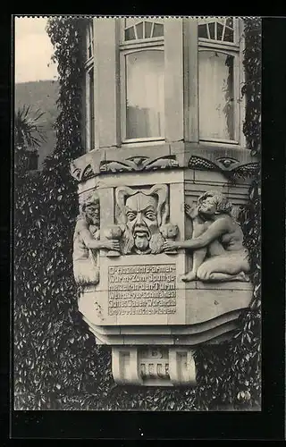 AK Traben-Trarbach /Mosel, Hotel Clauss-Feist, Turm mit Figuren und Inschrift