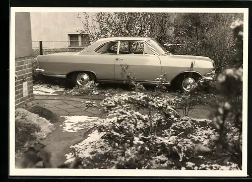 Foto-AK Ford Coupe Auto von der Beifahrerseite betrachtet