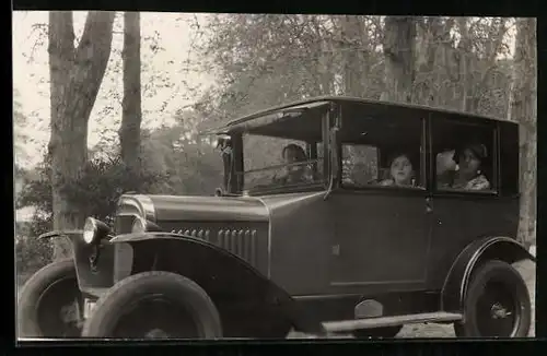 Foto-AK Opel Auto mit Familie am Templiner See