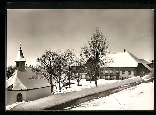 AK Giesshübel, Kirche und Gasthof-Pension am Schauinsland im Winter