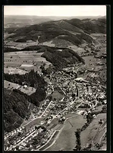 AK Elzach /Schwarzwald, Ortsansicht vom Flugzeug aus