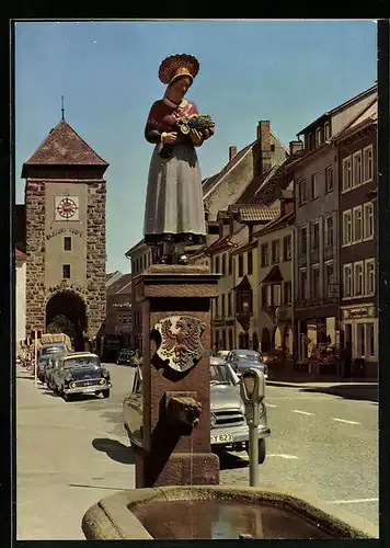 AK Villingen im Schwarzwald, Alt-Villinger-Brunnen mit Bickentor